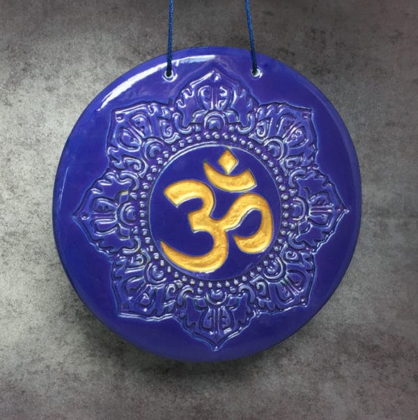 symbole bouddhiste Om ou AUM représentation d'un symbole hidouiste et bouddhiste sacré