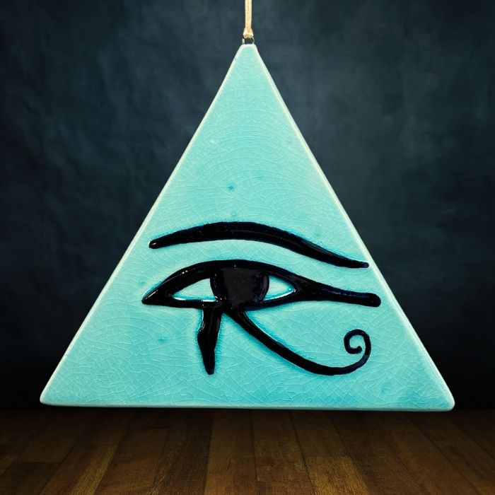 amulette oeil d'horus oudjat egyptien
