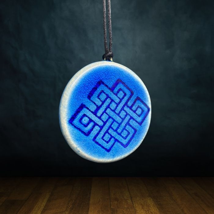 pendentif ceramique noeud infini bleu