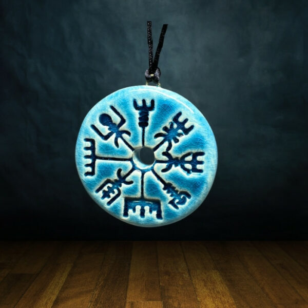 Pendentif viking vegvisir protecteur en céramique