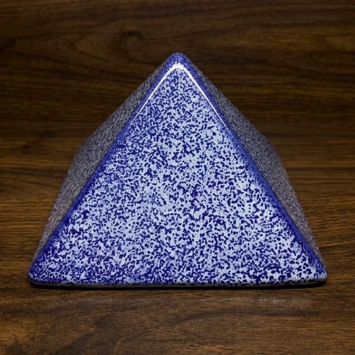 pyramide céramique énergétique bleue