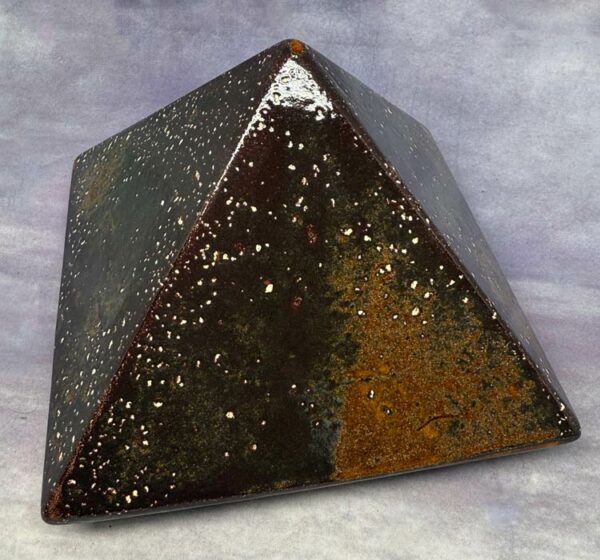 pyramide égyptienne - Pyramide énergétique en céramique - Pyramide énergétique (côté 14 cm) grès naturel