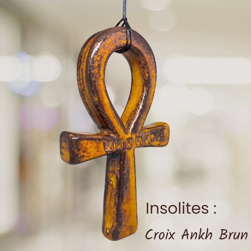 objet ésotérique insolite ceramique amulette porte bonheur et pendentif