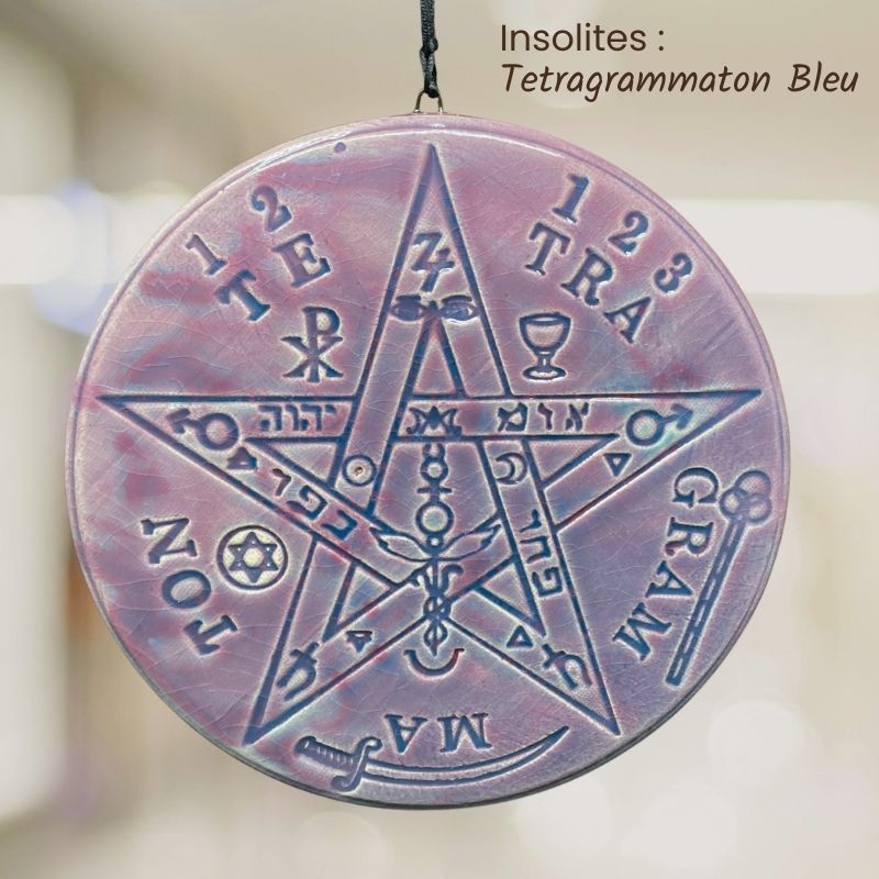 objet ésotérique insolite ceramique amulette porte bonheur et pendentif