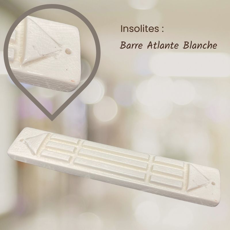 objet ésotérique insolite ceramique amulette porte bonheur et pendentif