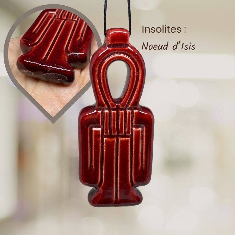 objet ésotérique insolite ceramique amulette porte bonheur et pendentif