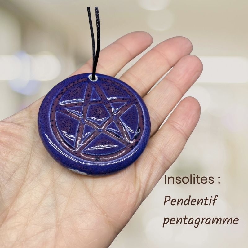 objet ésotérique insolite ceramique amulette porte bonheur et pendentif